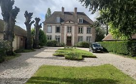 Au Manoir De La Barre